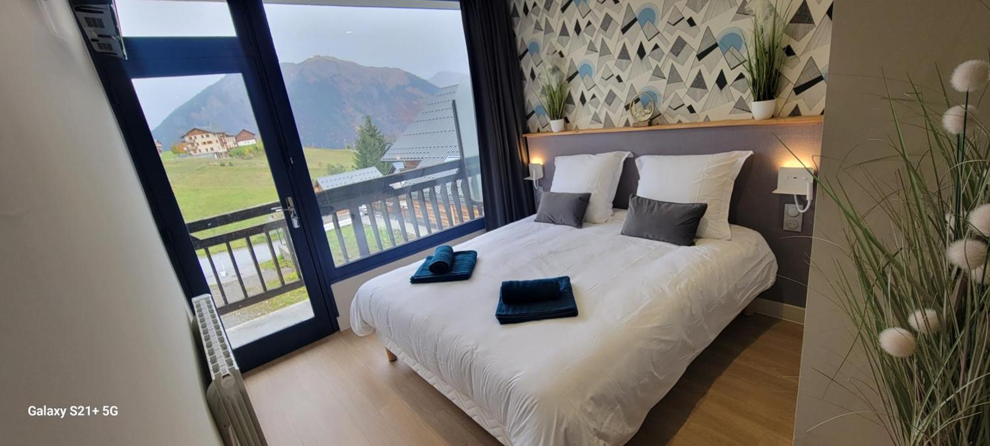 Hotel La Rua Albiez-Montrond Buitenkant foto